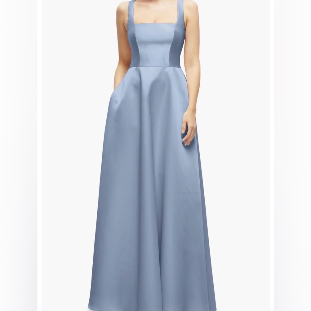 NWT Nordstrom Sleeveless Satin Gown Squareneck Evening Gown